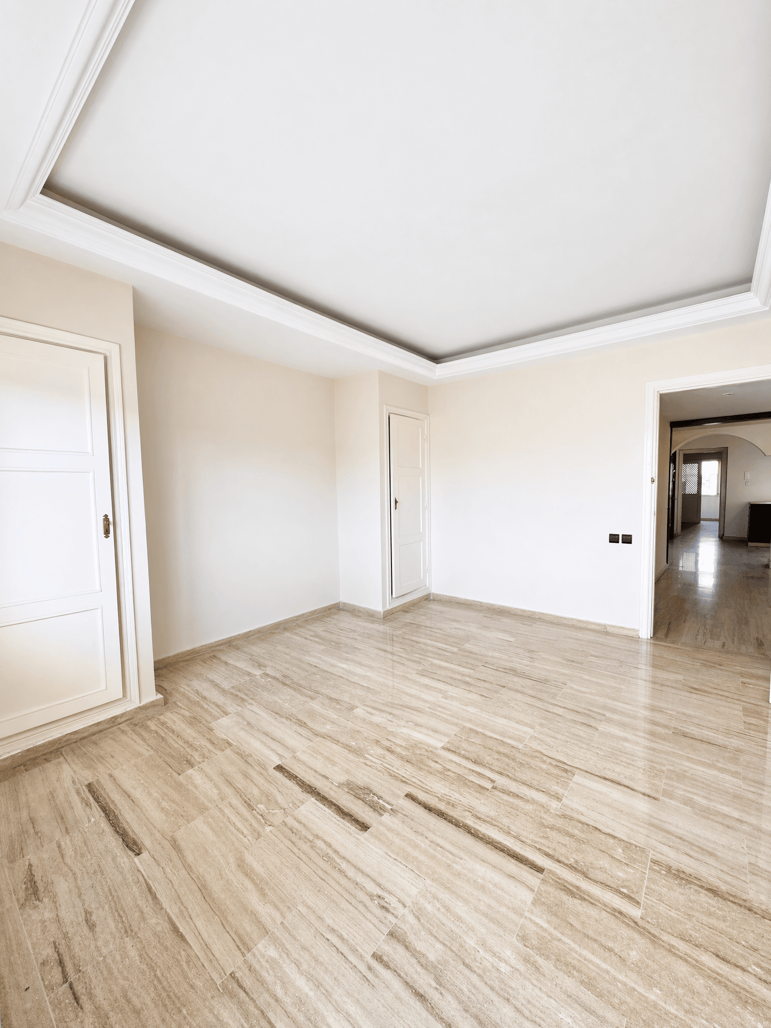 Appartement traversant — Autres