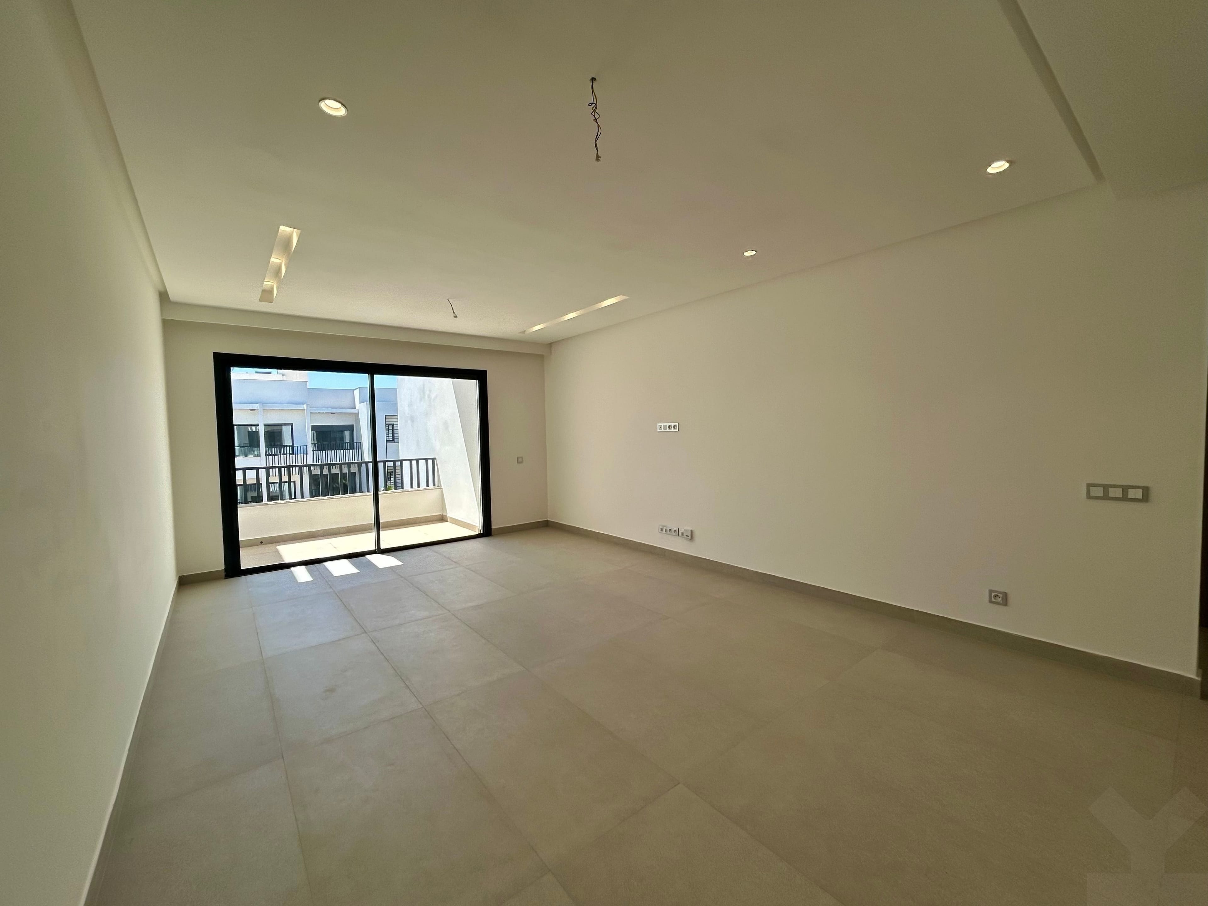 Ain Diab Extension 2 : 2 chambres, 133 m² avec piscine — Autres