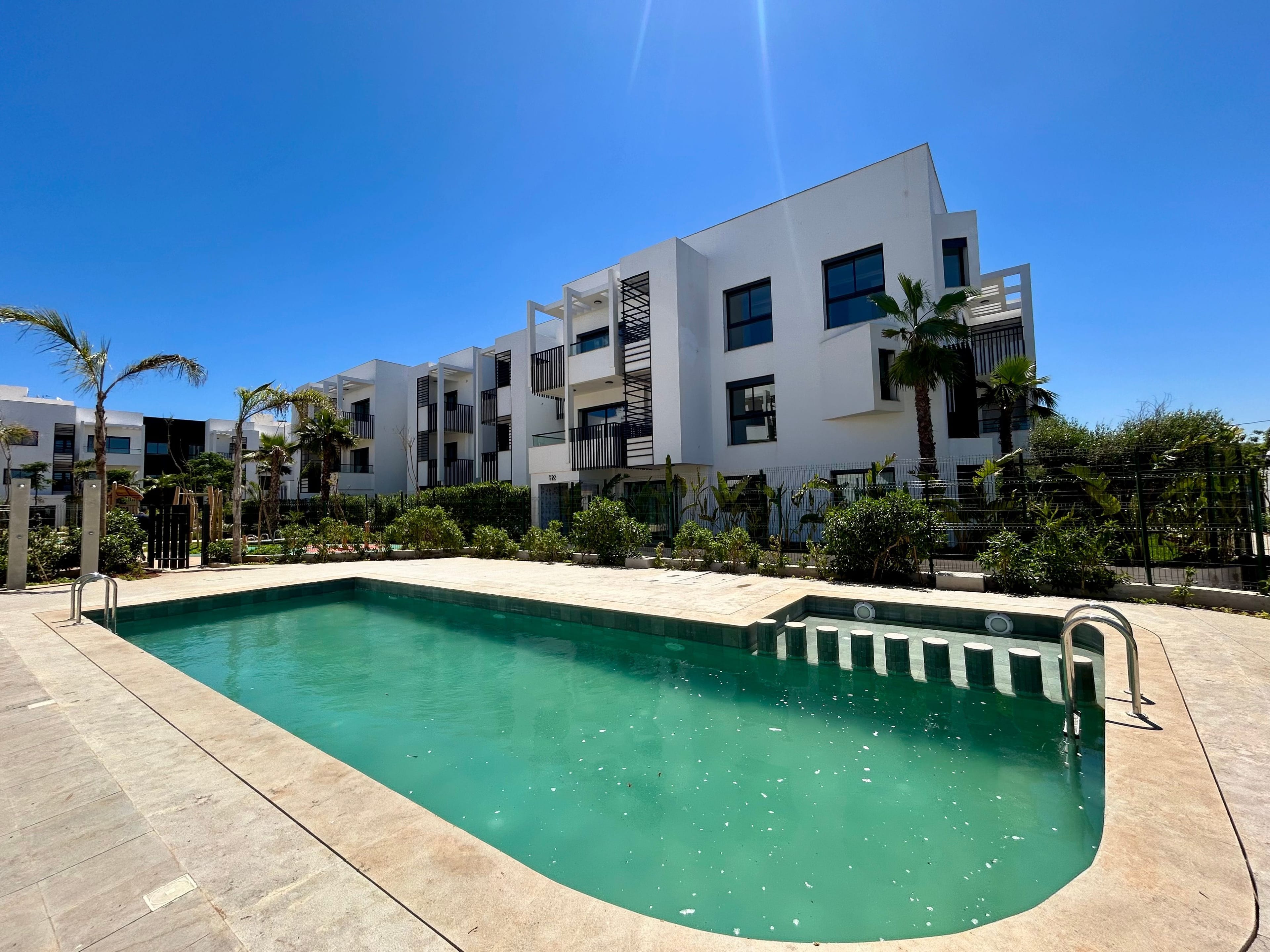 Ain Diab Extension 2 : 2 chambres, 133 m² avec piscine — Autres