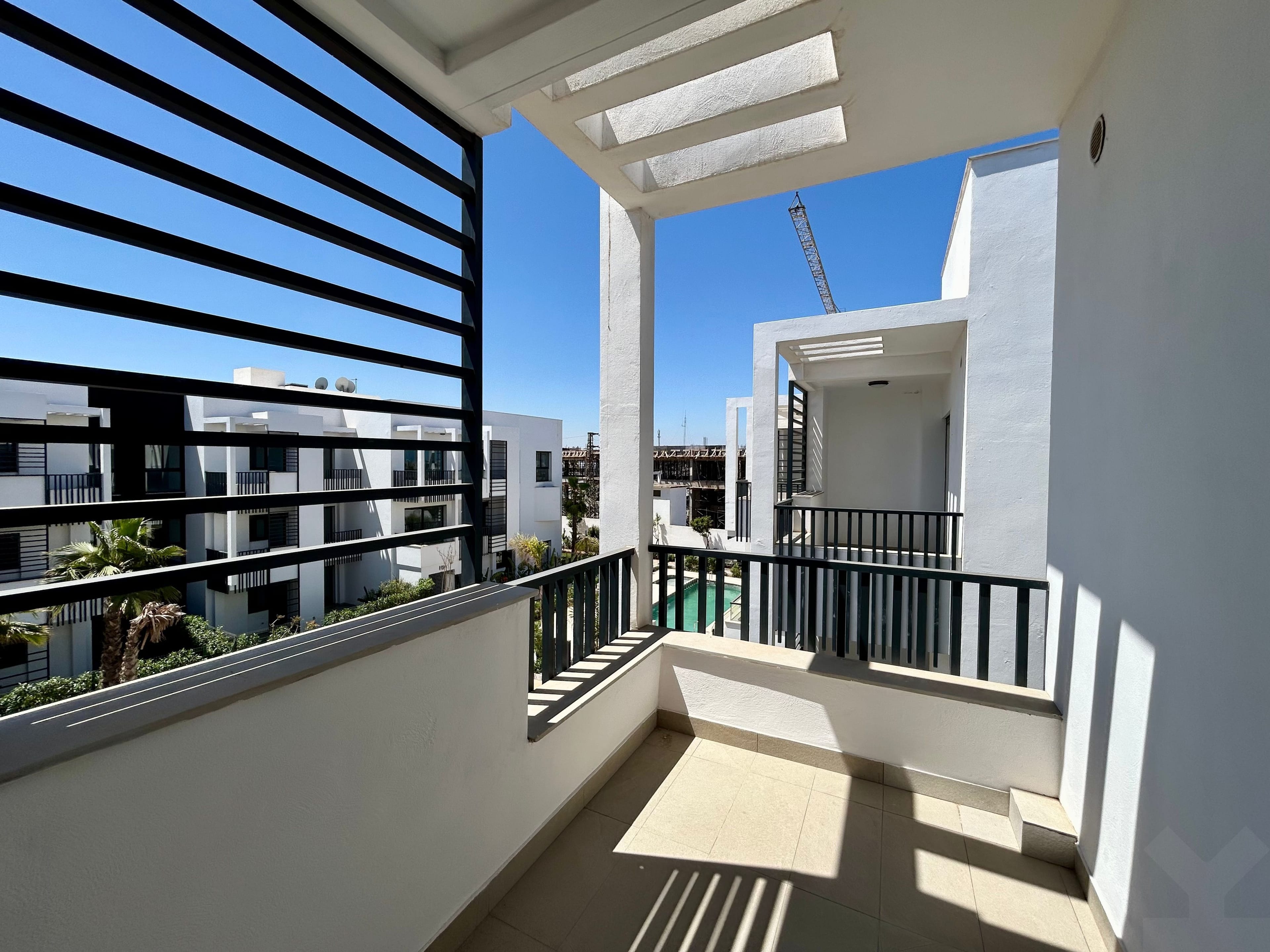 Ain Diab Extension 2 : 2 chambres, 133 m² avec piscine — Autres