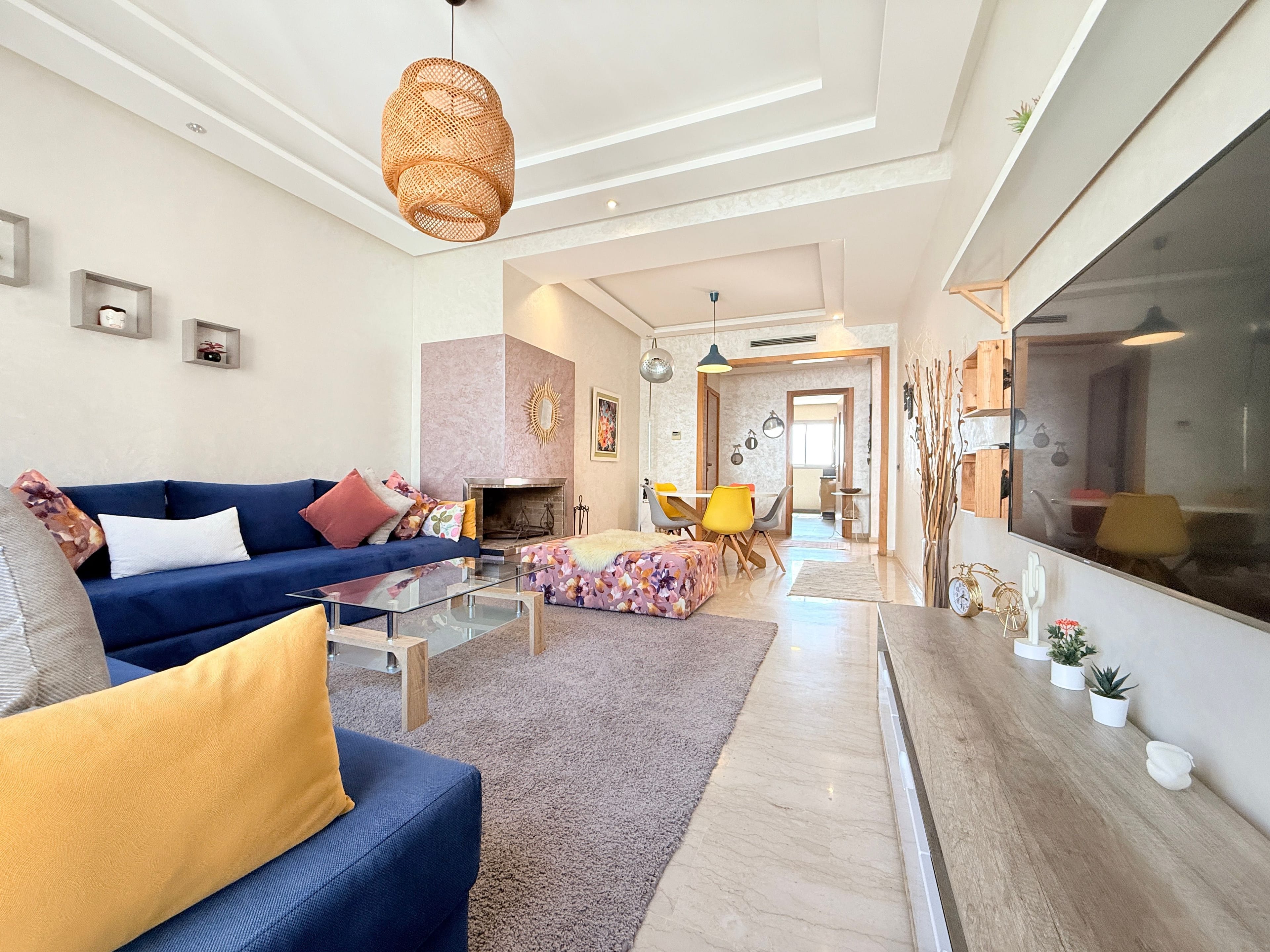 Anfa Bourgogne : 2 chambres contemporain, 92 m², meublé premium