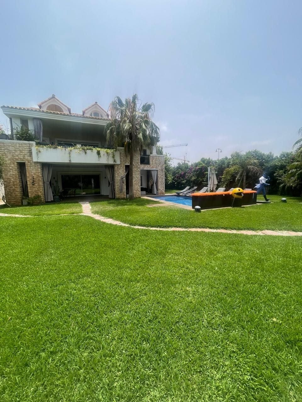 Villa au parc — Piscine & terrasses