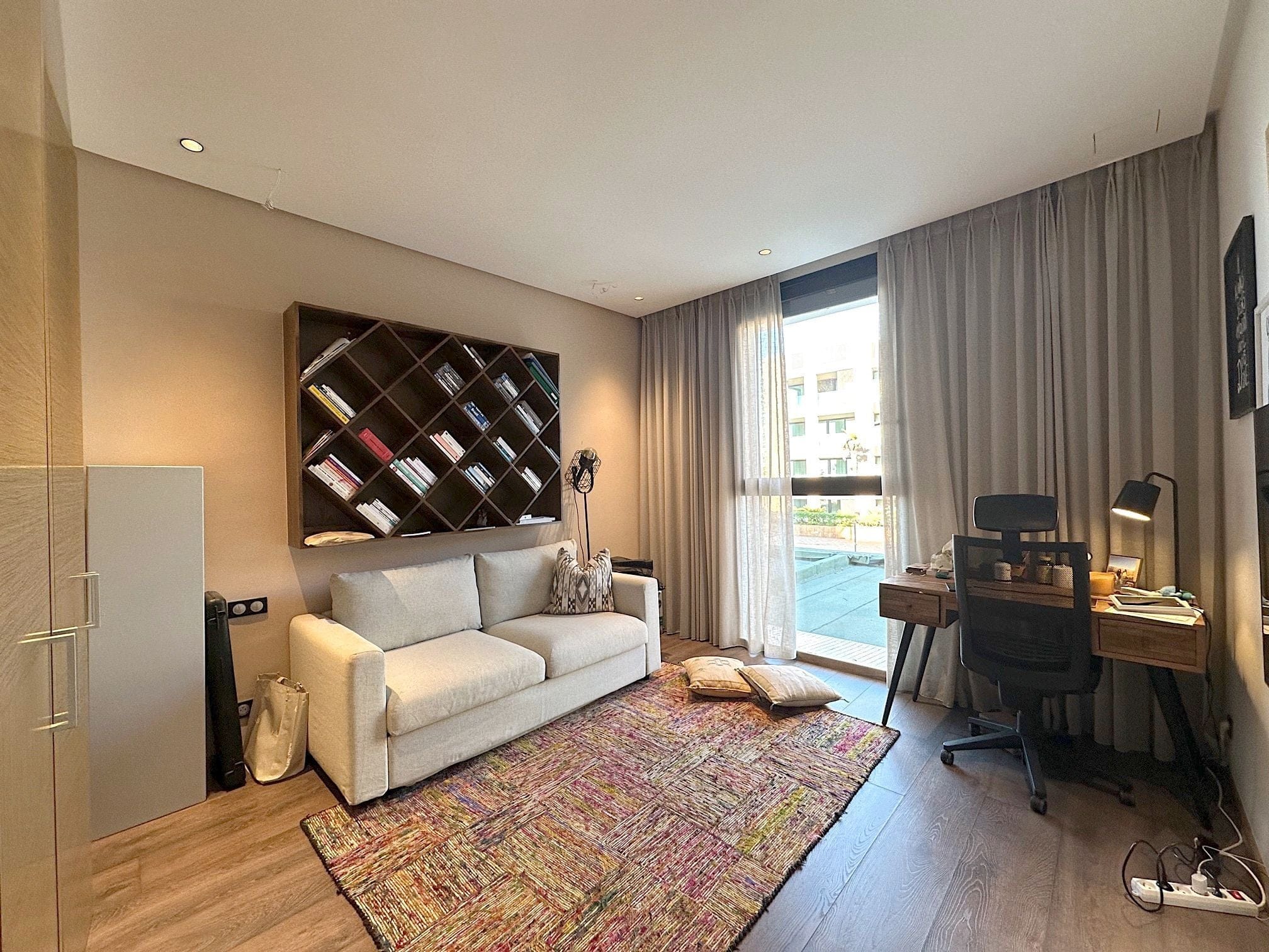 Ain Diab - 3-Bedroom Seafront Apartment, 208 m² — Other