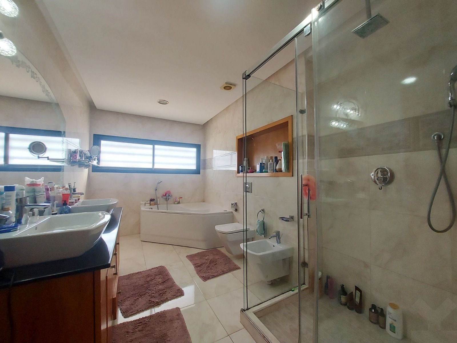 Villa familiale — Salles de bain