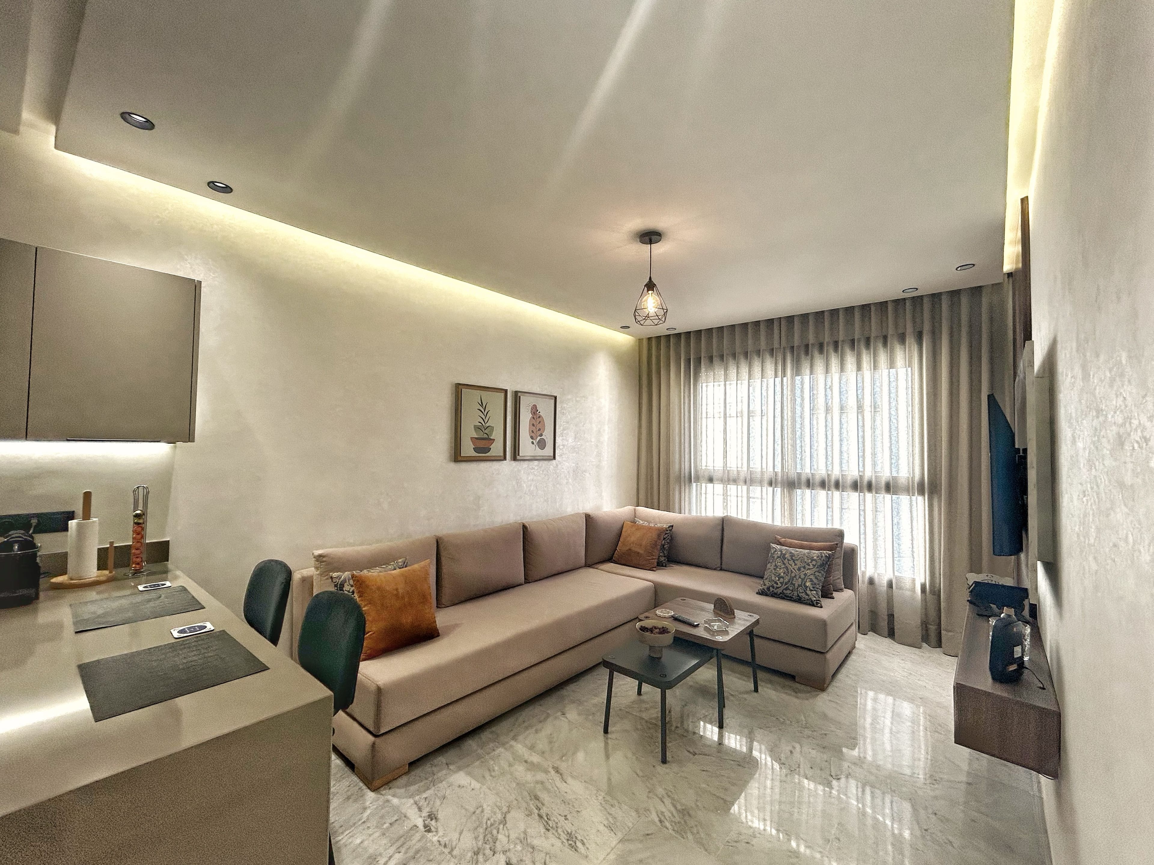 Studio prestige Palmier – Casablanca, meublé, clés en main