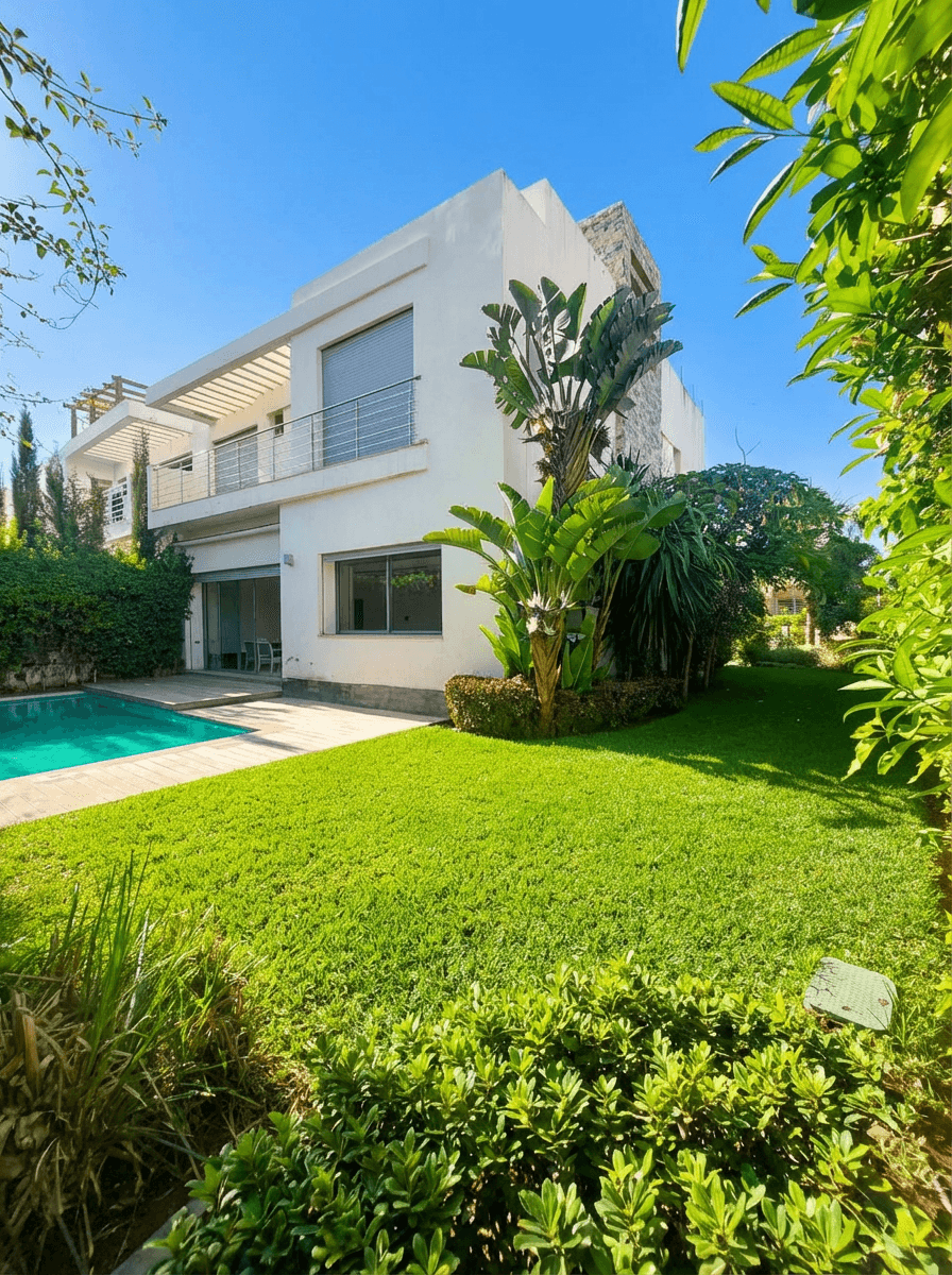 Villa lumineuse — Extérieur