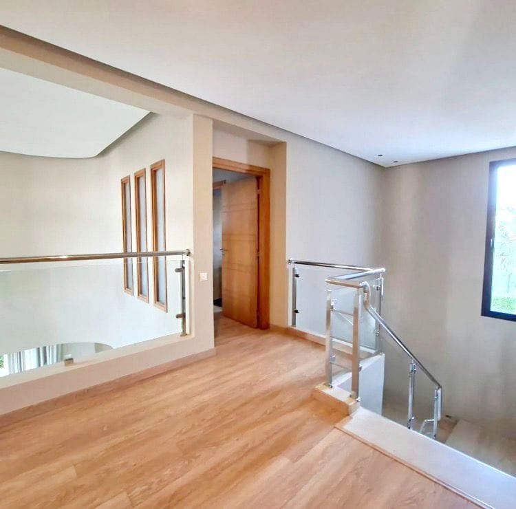 4-Bedroom Contemporary Villa with Private Pool - Bouskoura — Other