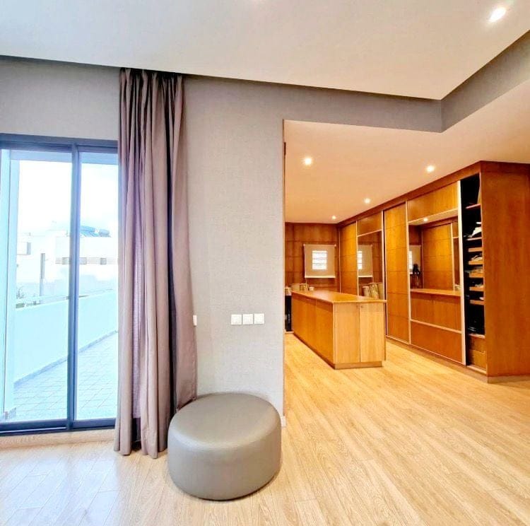 4-Bedroom Contemporary Villa with Private Pool - Bouskoura — Other