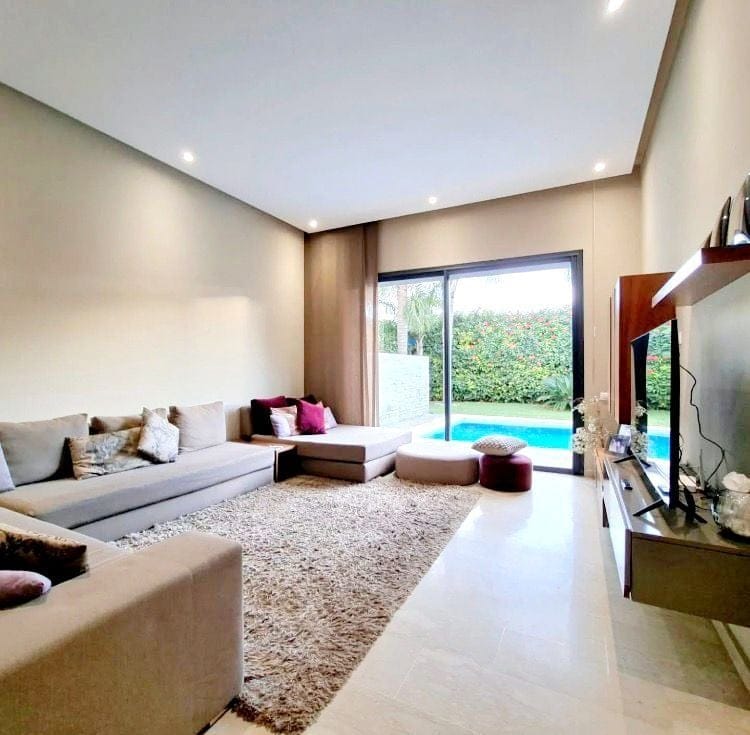 4-Bedroom Contemporary Villa with Private Pool - Bouskoura — Other